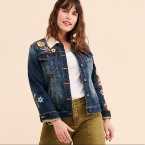 Driftwood Geena Sherpa embroidered denim jacket Size Small